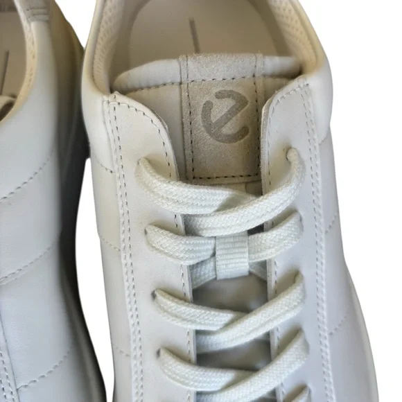 ECCO Men's Soft 60 White Lace Up Sneakers 13-13.5